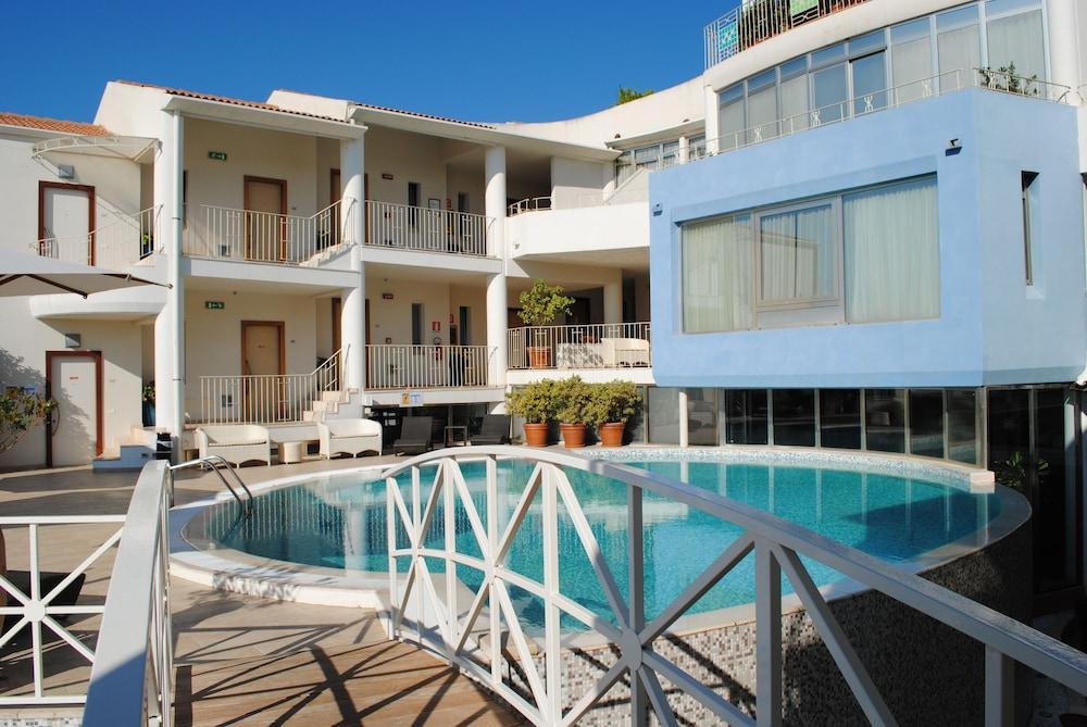 The Pelican & - Adults Only Hotel